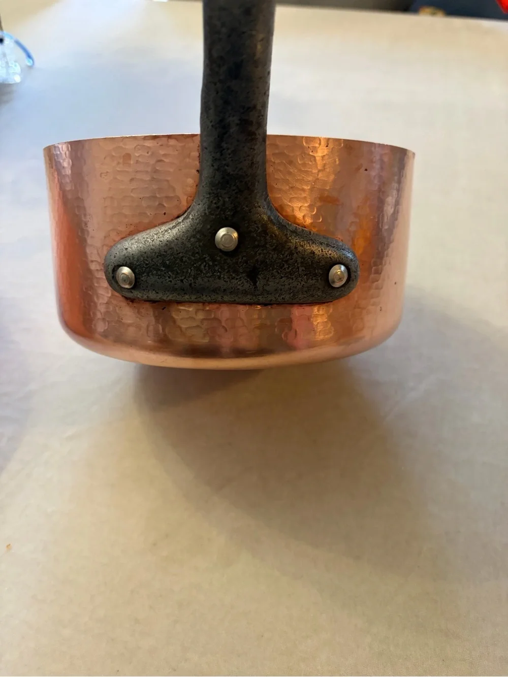 Copper Saucepan with Iron Handle - Classic Copper Finish